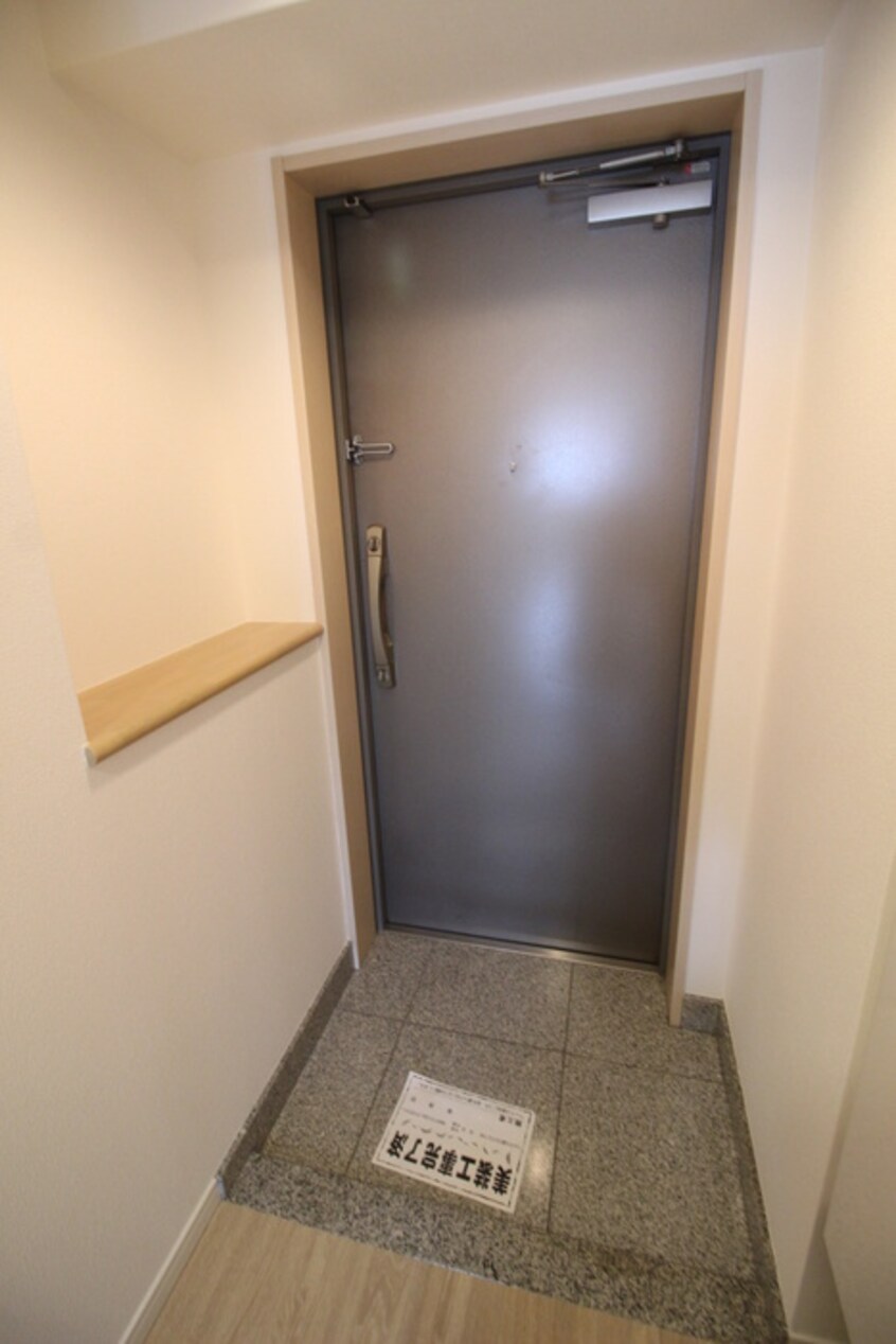 玄関 LUMINOUS新大阪