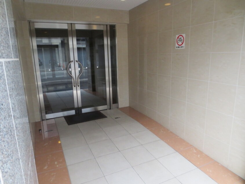 エントランス部分 アネシスコ－ト門口