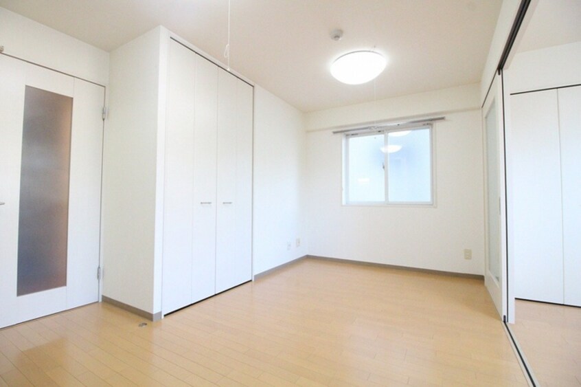 居室 アネシスコ－ト門口