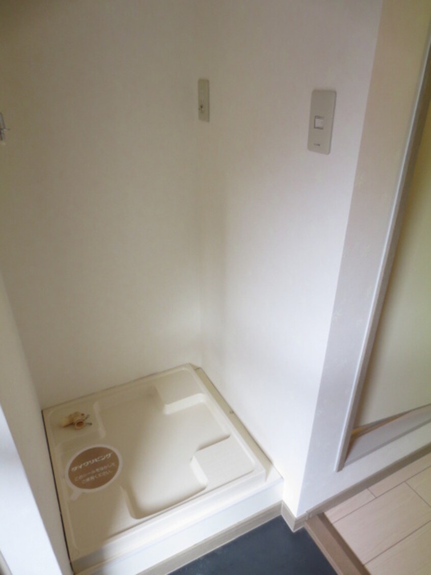 洗濯機置場 クレスト草津