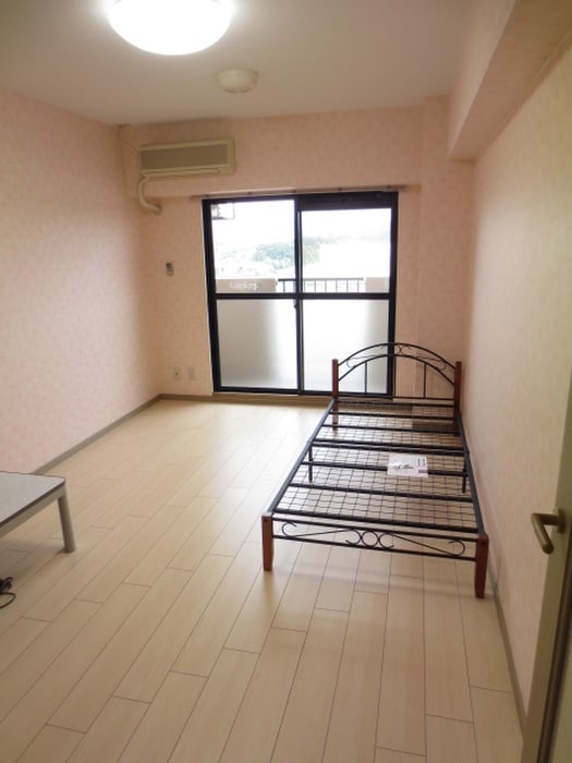 居室 クレスト草津