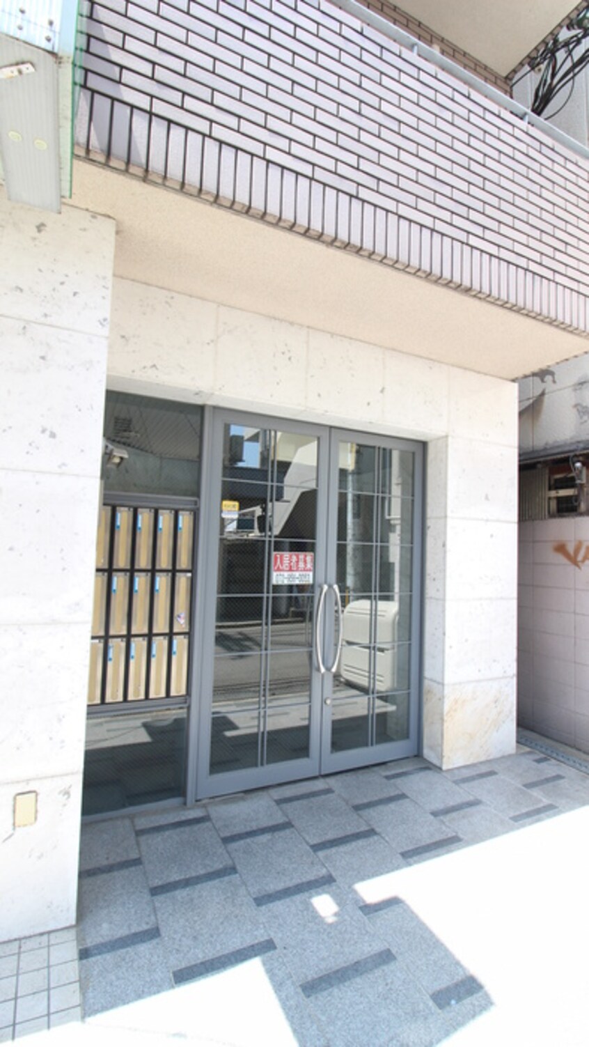エントランス部分 グレースサカエ