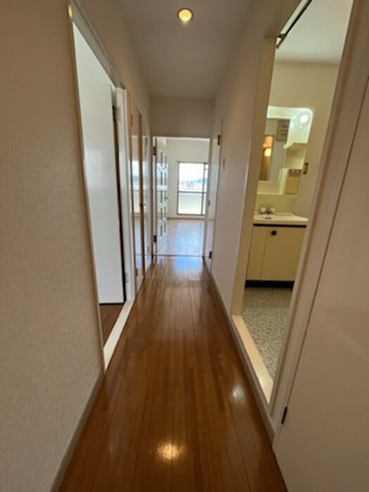 廊下 アドラブール古川橋