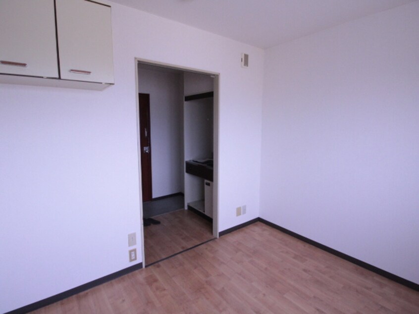 居室 プレアール小若江