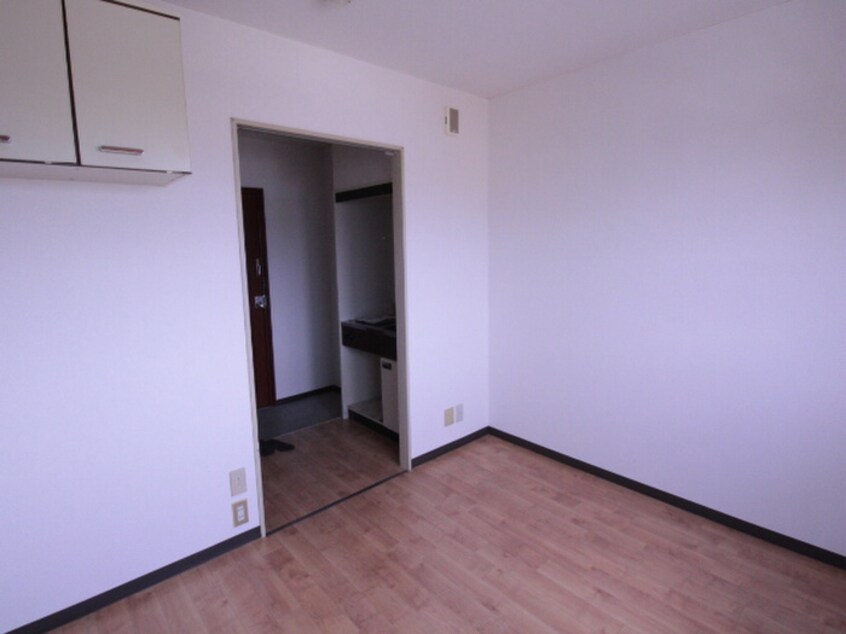 居室 プレアール小若江