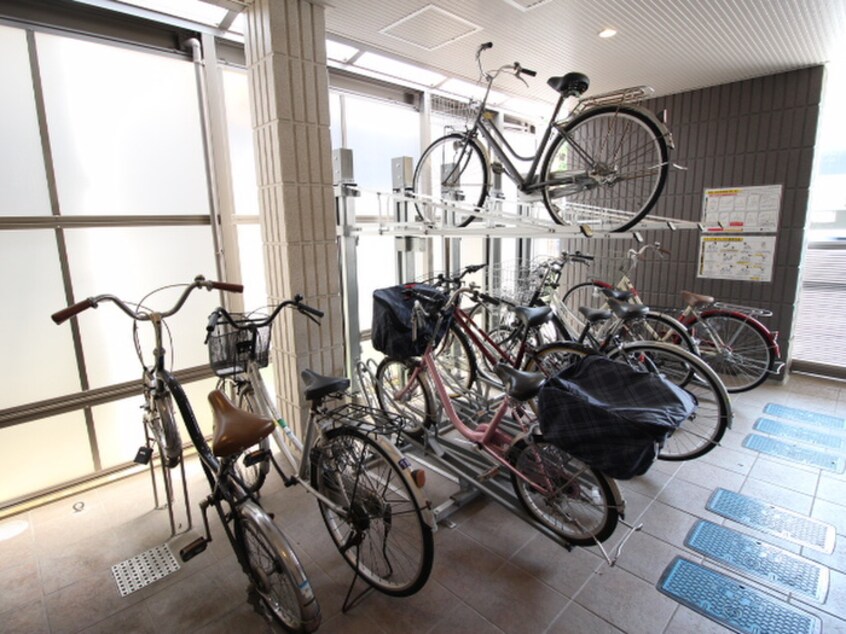 駐輪場 へーベルメゾン天王寺