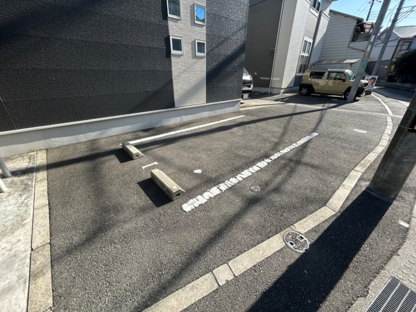 駐車場 アム－ル小花