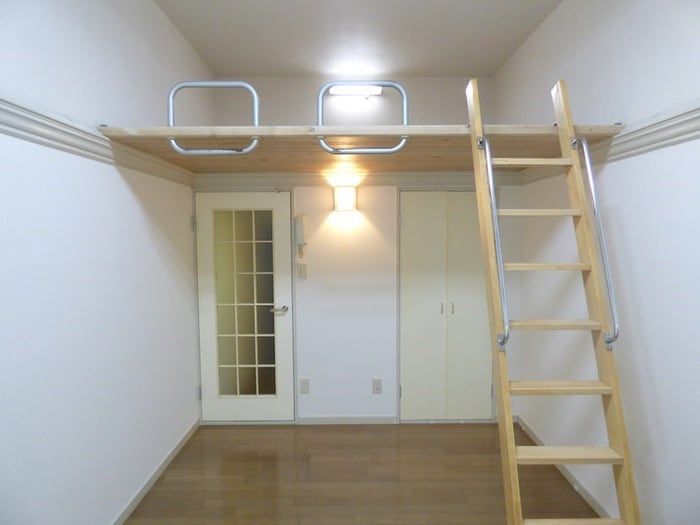 居室 ＡＸＩＳＩ