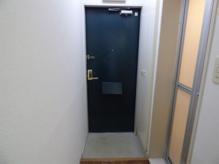 玄関 ＡＸＩＳＩ