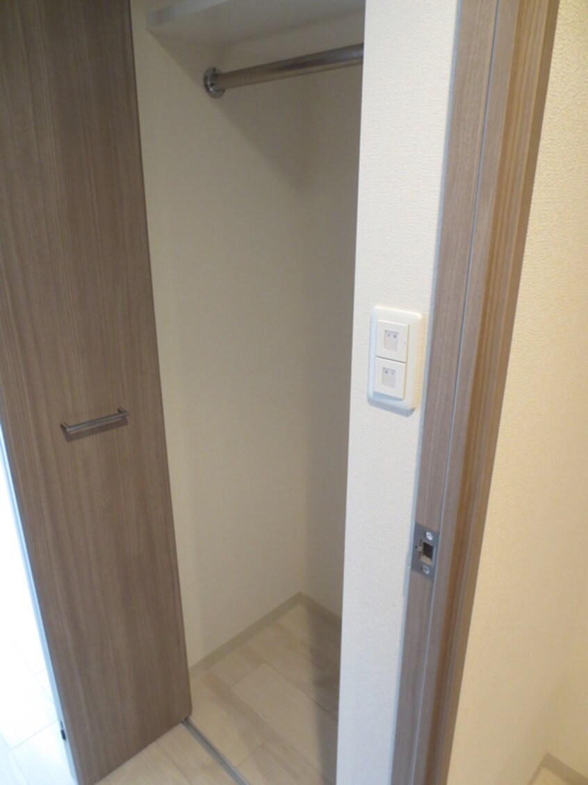 収納 プレサンス松屋町駅前(1203)