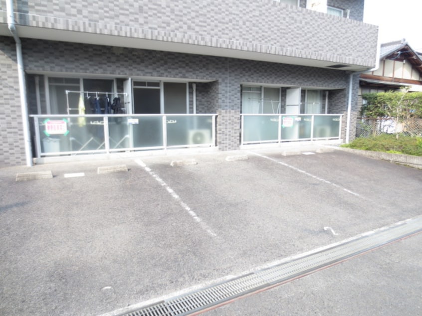 駐車場 エムアイキャッスル