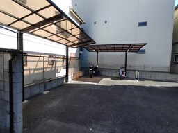 バイク置き場