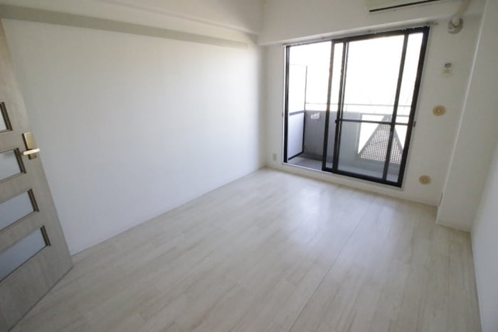 居室 キャッスルアート新長田