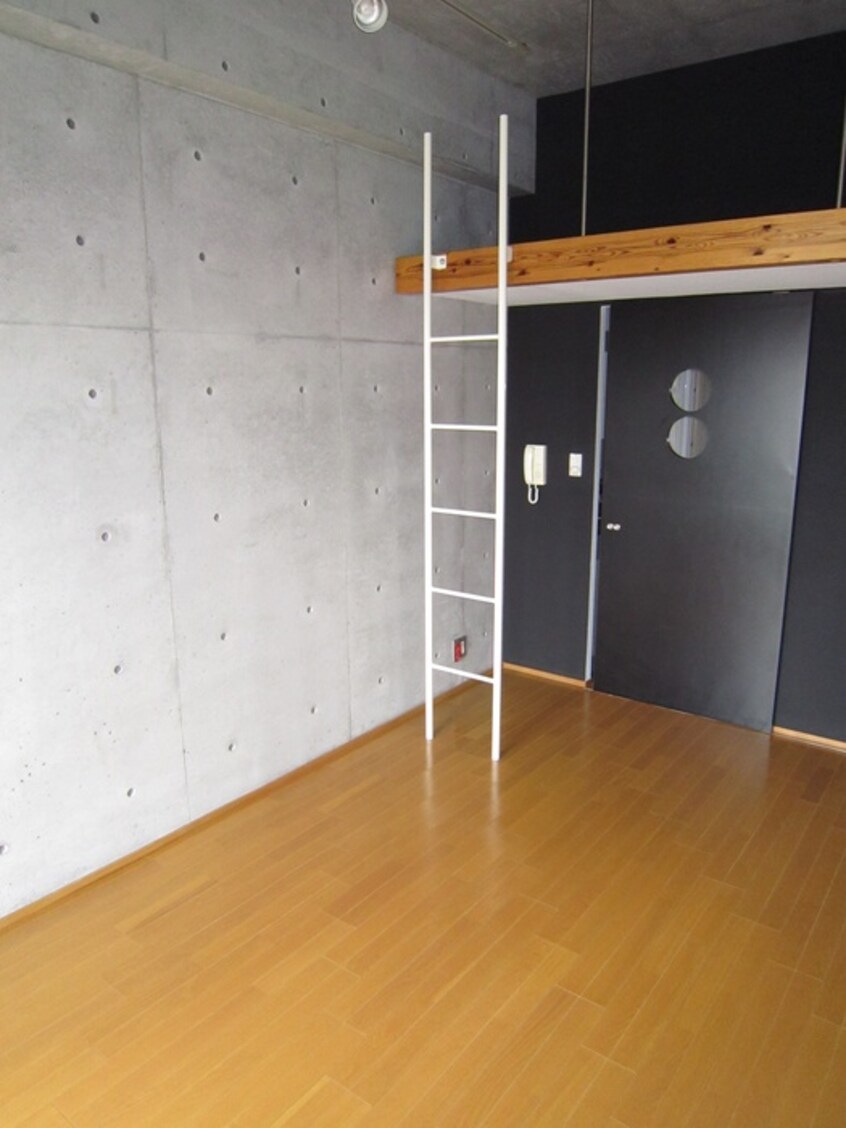 居室 スリ－ゼ城