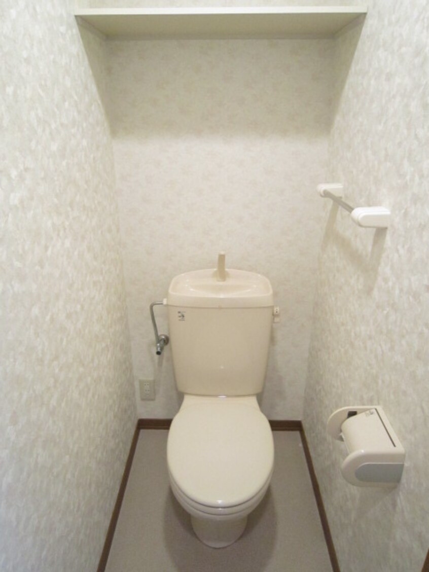 トイレ メゾネット２１