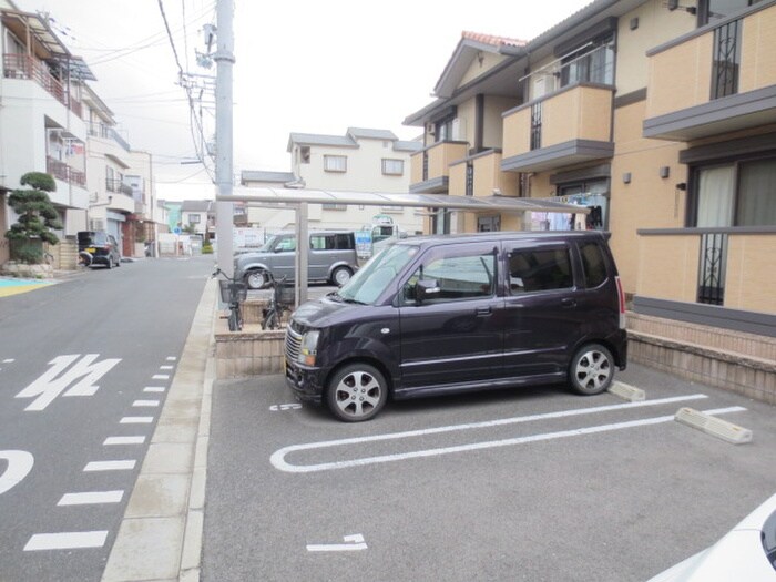 駐車場 メルベ－ユ高井田