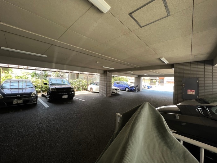 駐車場 パティオ２