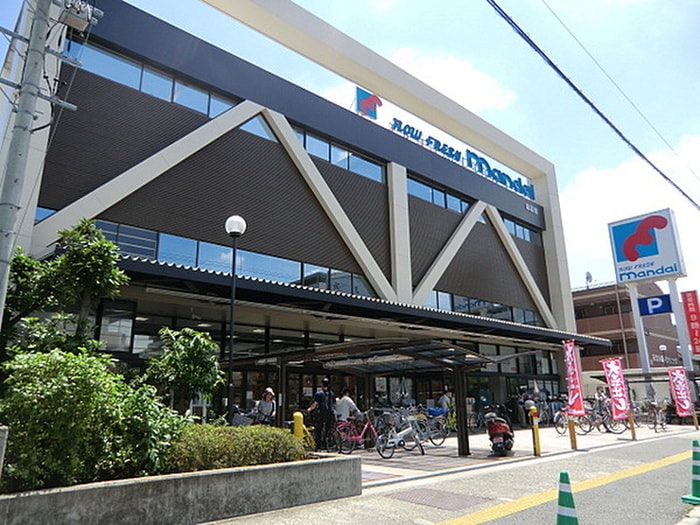 万代(スーパー)まで217m ＦＬＯＲＡＬ