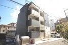 バロンセスト桜塚の外観