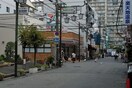 セブンイレブン(コンビニ)まで102m MAY　FAIR　1　タハラビル