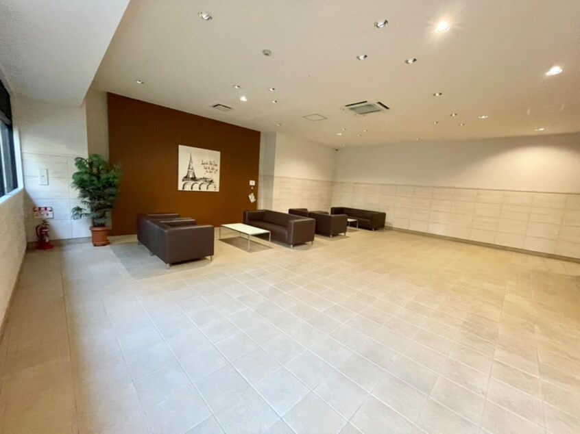 エントランス部分 ア－イ塚口