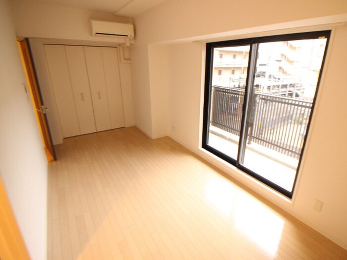 居室 ア－イ塚口