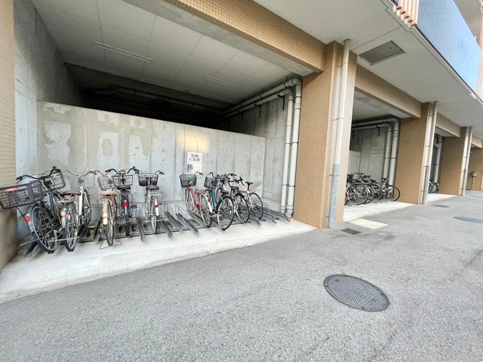 駐輪場 ア－イ塚口