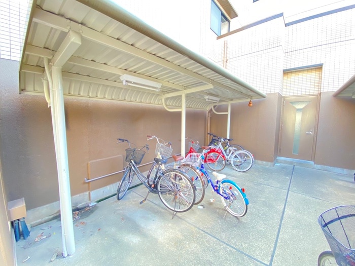 駐輪場 メゾンヌーボ