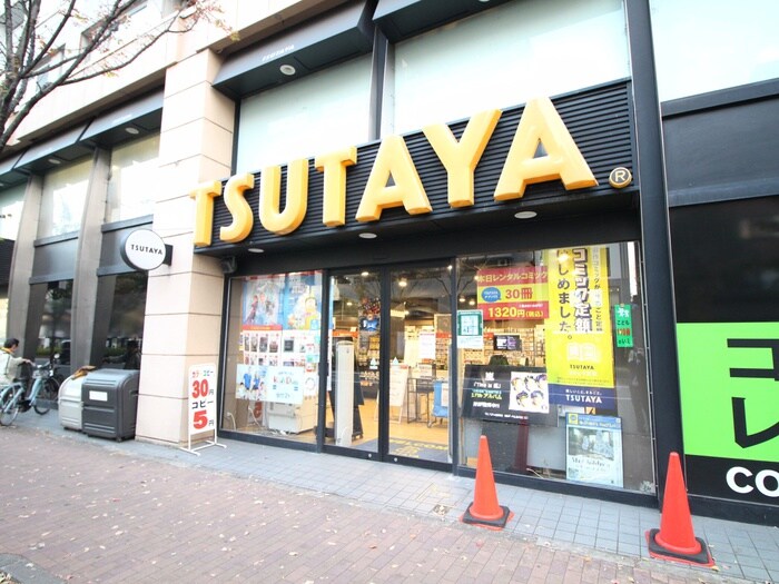TSUTAYA(ビデオ/DVD)まで154m メナー西院