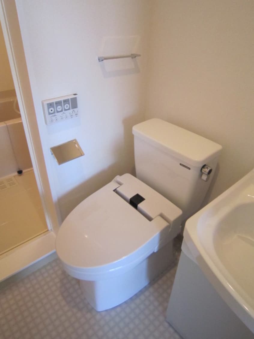 トイレ メゾン・オークルⅠ