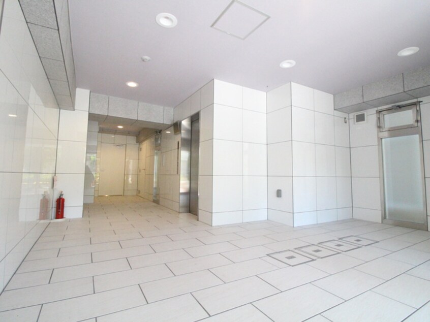 エントランス部分 プリオーレ新開地