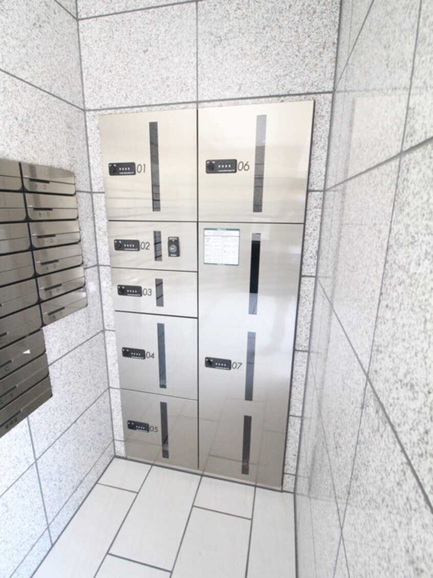 エントランス部分 プリオーレ新開地