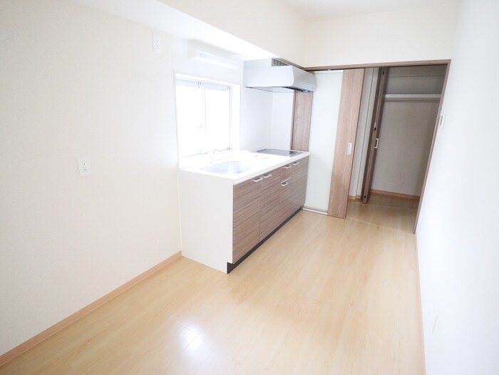 キッチン プリオーレ新開地