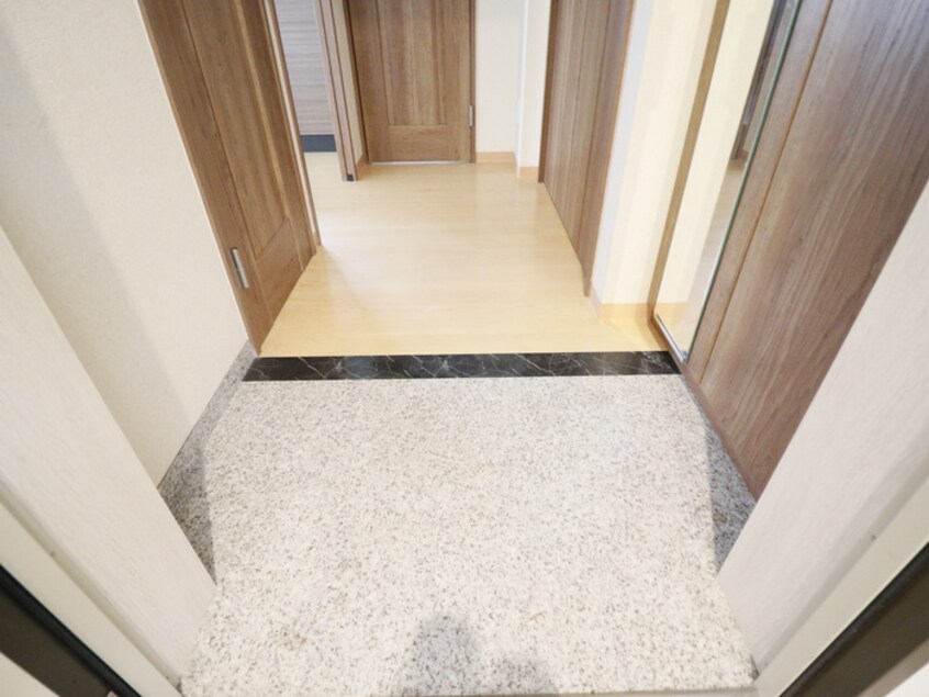 玄関 プリオーレ新開地