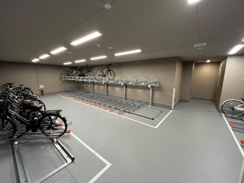 駐輪場 ザ・パークハビオ江坂公園