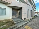 エントランス部分 プラ－ス　中百舌鳥