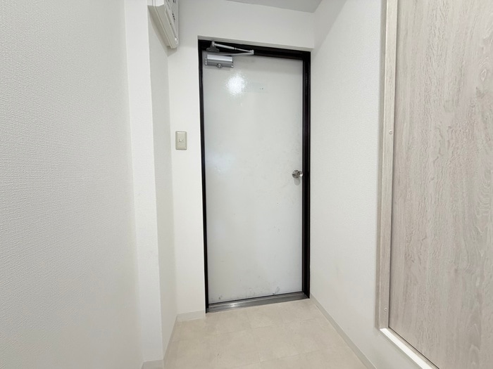 玄関 ヴィラほった