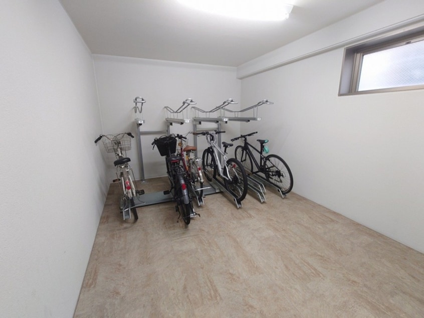 駐輪場 ラヴ神戸三宮(1313)