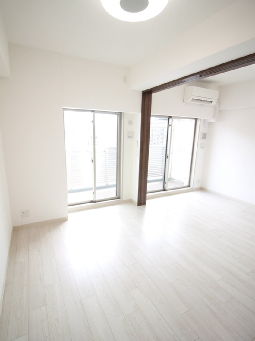 居室 エステムコート新梅田(703)