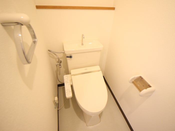 トイレ ＣＲＥＯ塚口