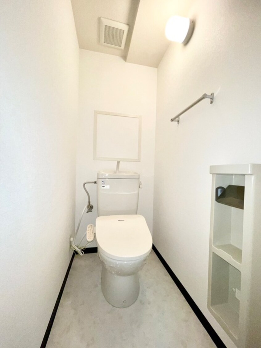 トイレ SUN ROSEN蓬川荘園