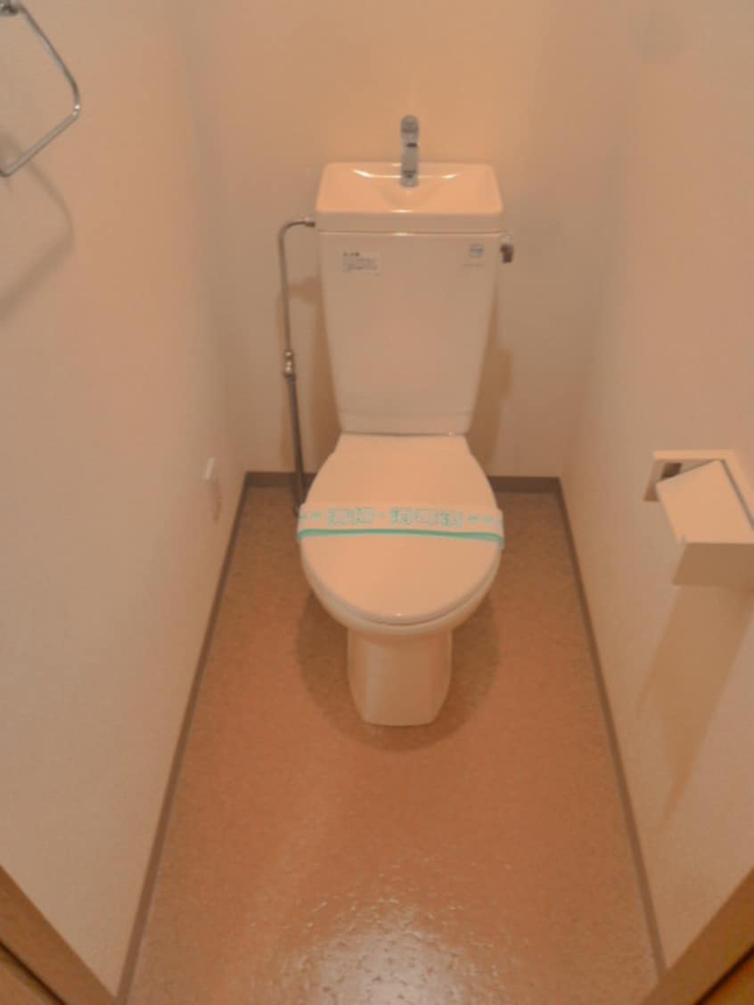 トイレ オ－ヴェスト・ヴィラ