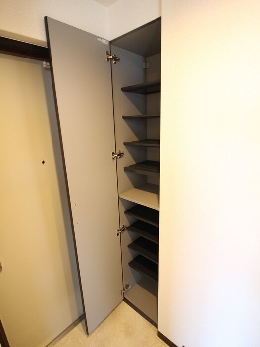 靴箱 Residence西小路小米町