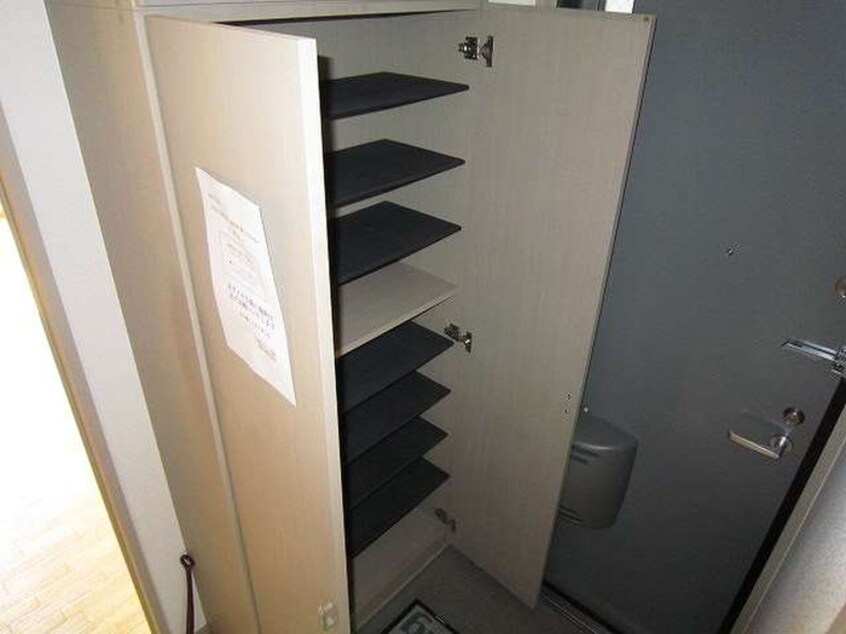 靴箱 クレ－ルプラザ立花Ｄ棟