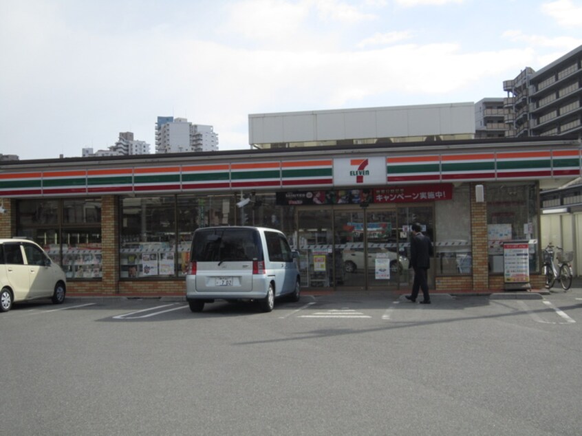 セブン－イレブン神戸舞子坂１丁目店(コンビニ)まで750m クレ－ルプラザ立花Ｄ棟