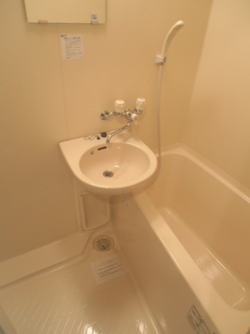 バス／シャワールーム等 カデンツァＫ