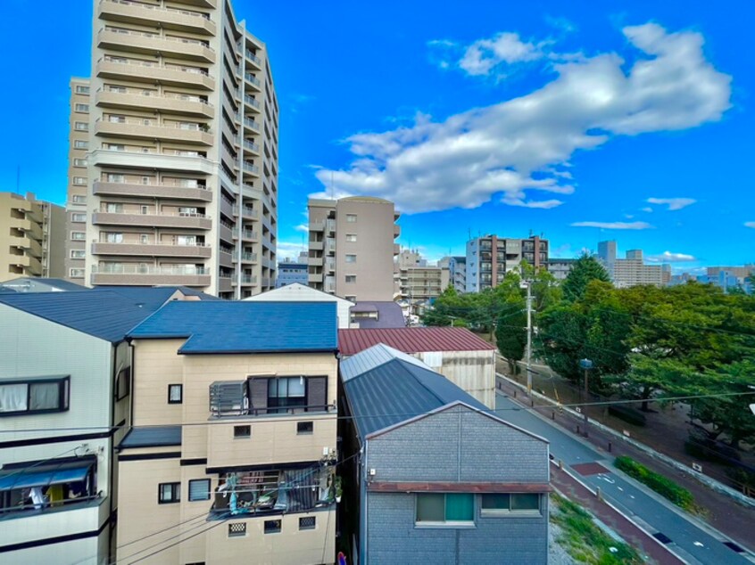 室内からの展望 第１カワイハイツ