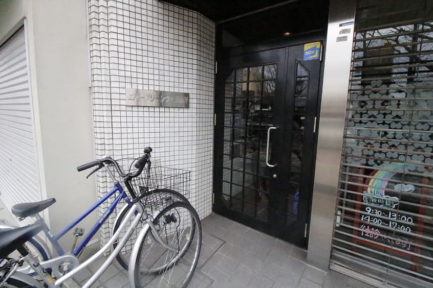 エントランス部分 エバグリーンヴィラ堀川