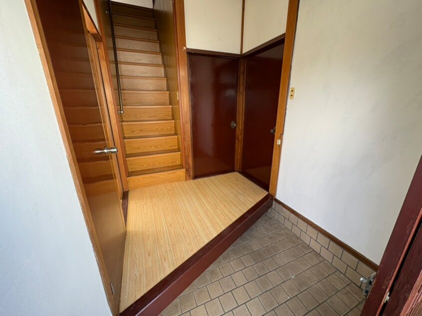 廊下 向日市森本町上森本貸家