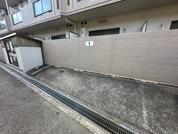 駐車場 フェニックス水尾